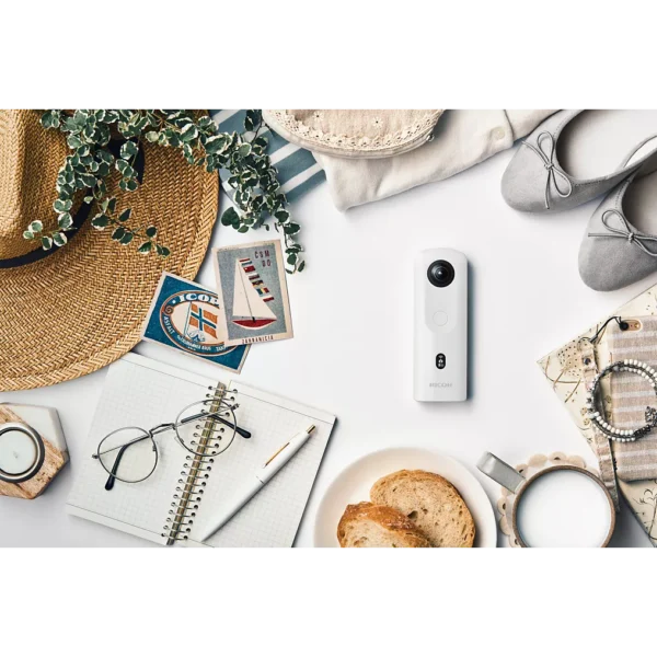 caméra 360 ricoh theta sc2 blanche
